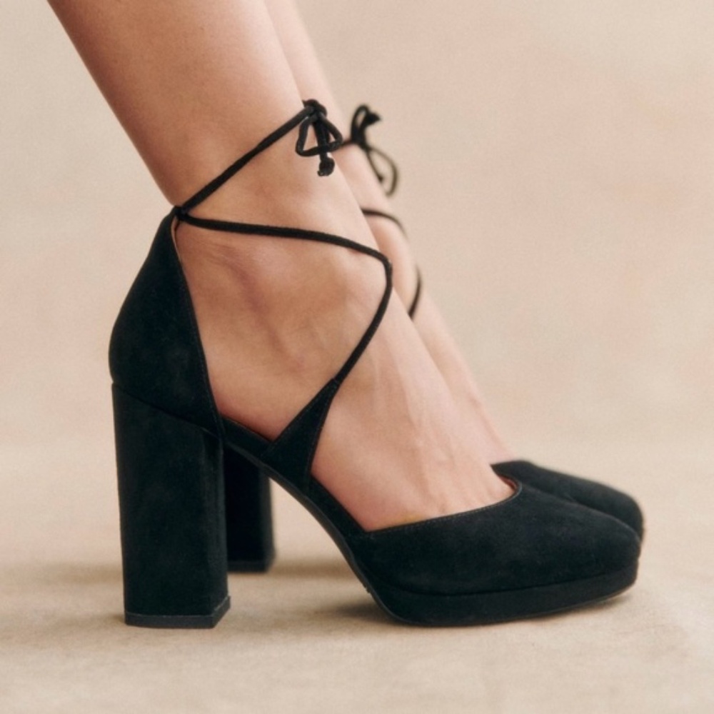 NWOB *Archival* Sézane Alessia Heels // FR 40 • US 9